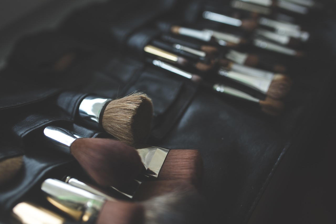 entdecken sie effektive lederpflege-tipps und hochwertige produkte, um ihre ledertaschen, schuhe und möbel langlebig und gepflegt zu erhalten. alles über die richtige reinigung, pflege und schutz von leder.